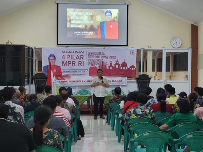 Anggota MPR RI Dapil Banten, Ananta Wahana menyampaikan agar Umat Katolik percaya diri atau pede dalam berpolitik.