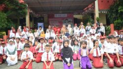 PMI Kota Tangerang dan Yayasan Amway Peduli Salurkan 300 Paket Alat Sekolah