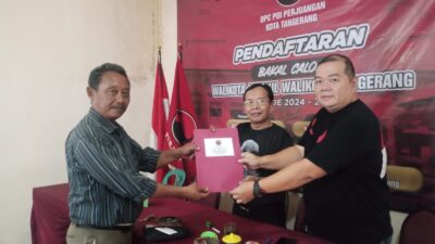 Pilkada 2024, Helmi Halim Ambil Formulir di DPC PDI Perjuangan Kota Tangerang