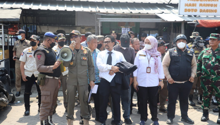 Pemkab Tangerang Lakukan Penertiban Pedagang di Pasar Kutabumi