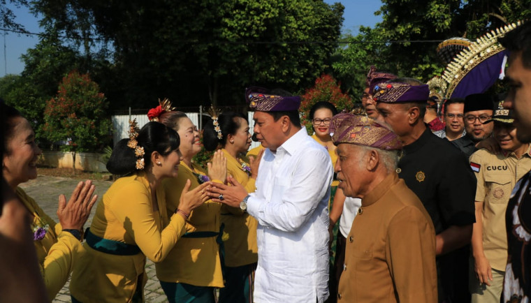Sekda Kabupaten Tangerang menghadiri Dharma Santi