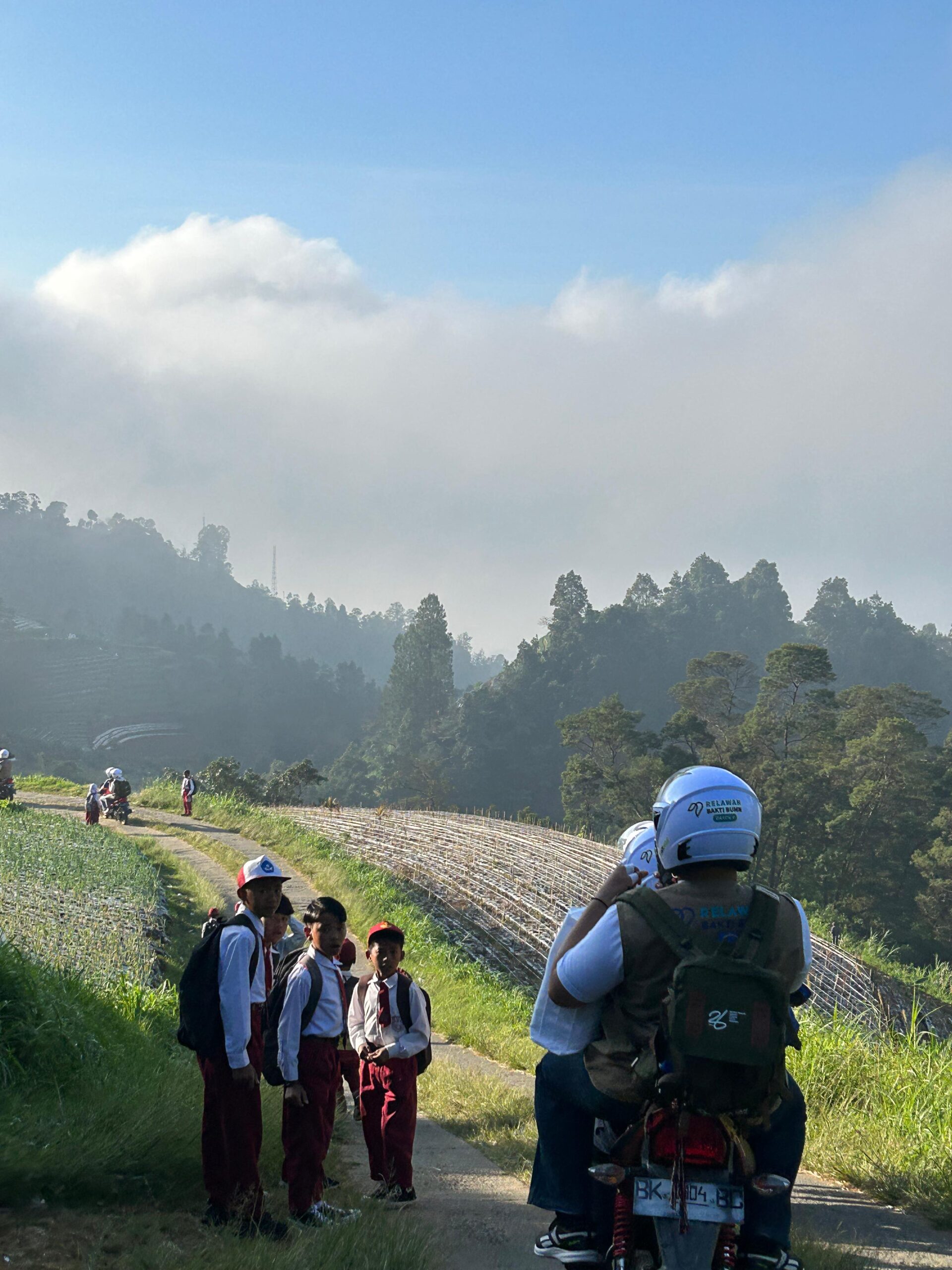 Relawan Bakti BUMN – PNM, Menumbuhkan Asa Di Desa Nepal Van Java