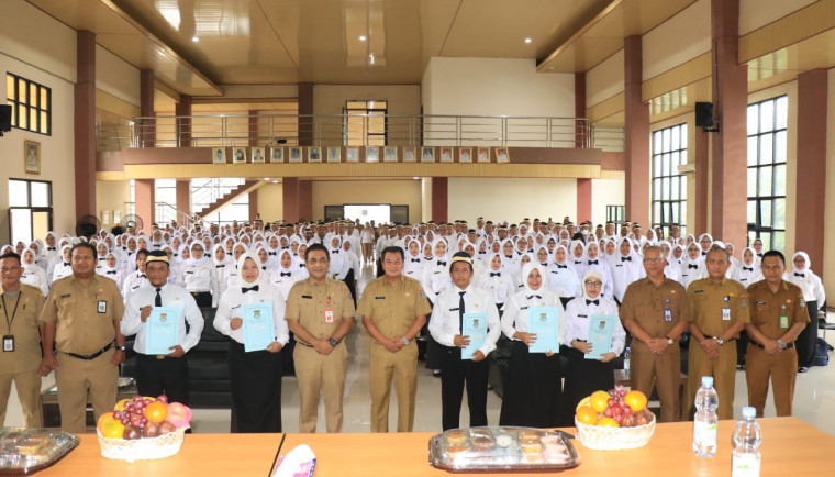 329 Guru PPPK Kabupaten Tangerang Terima Surat Tugas