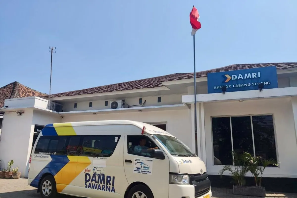 DAMRI Layani Rute Ujung Kulon dan Pantai Sawarna