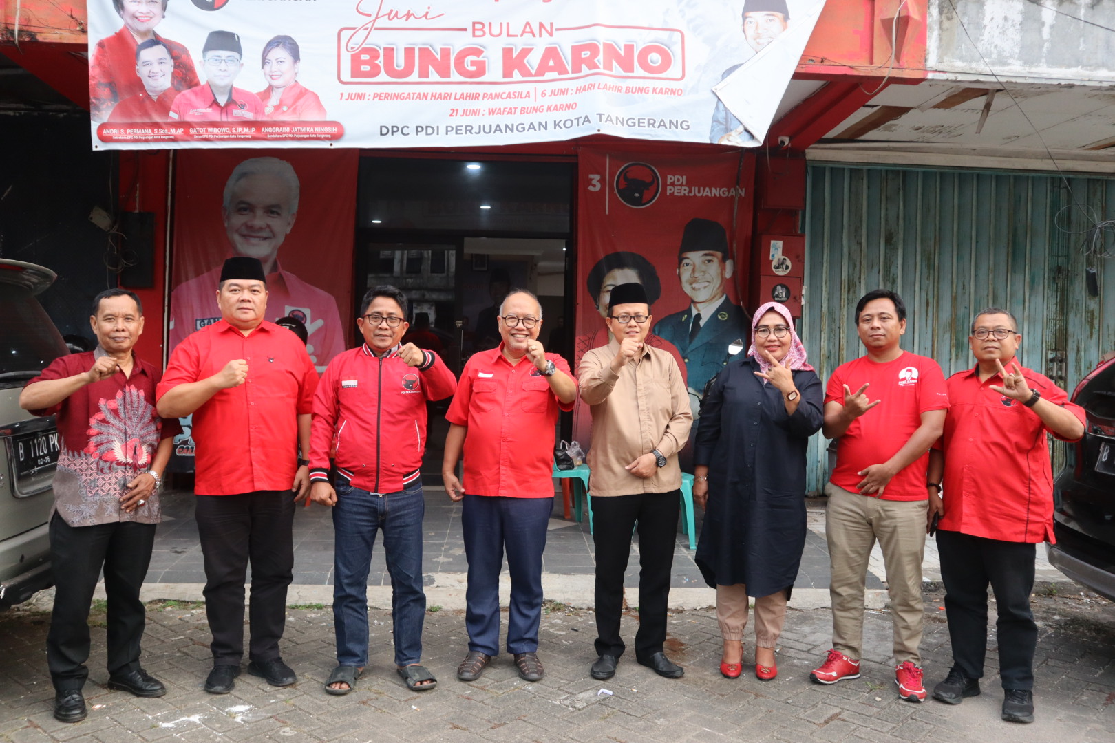 Masa Reses, Ananta Kunjungi Kantor DPC PDI Perjuangan se-Tangerang Raya