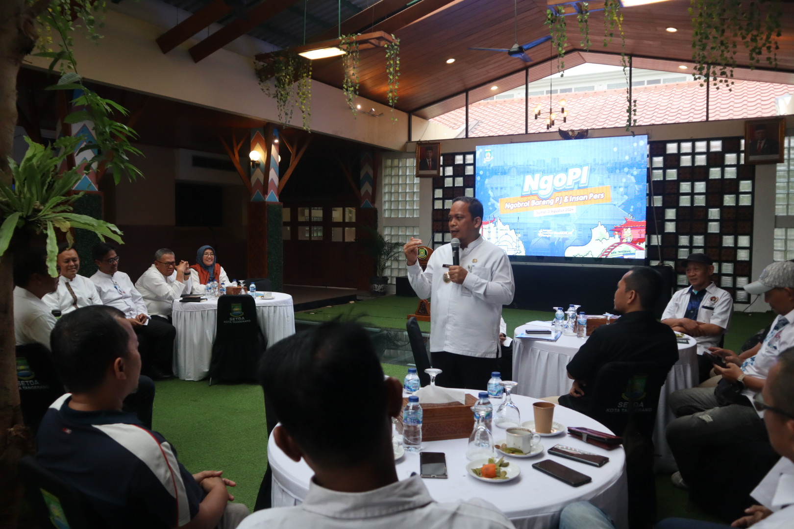 Ngopi Bareng, Pj dan Jurnalis Diskusi Masalah Kota Tangerang