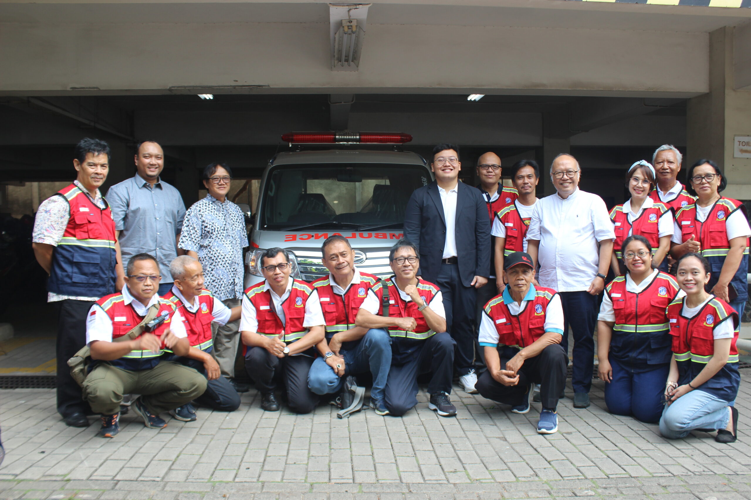 Abraham Garuda Laksono Perjuangkan Ambulans untuk Gereja St. Helena