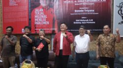 Bedah Buku: Abraham Raih Kursi Parlemen Banten Jadi Role Model Milenial