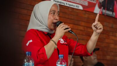 Tia Rahmania, politisi yang sempat menjadi sorotan publik karena kritiknya terhadap Wakil Ketua Komisi Pemberantasan Korupsi (KPK), Nurul Ghufron, di Lemhanas, resmi diberhentikan dari keanggotaannya PDI Perjuangan. Namun, pemberhentian ini tidak terkait dengan kritik tersebut.