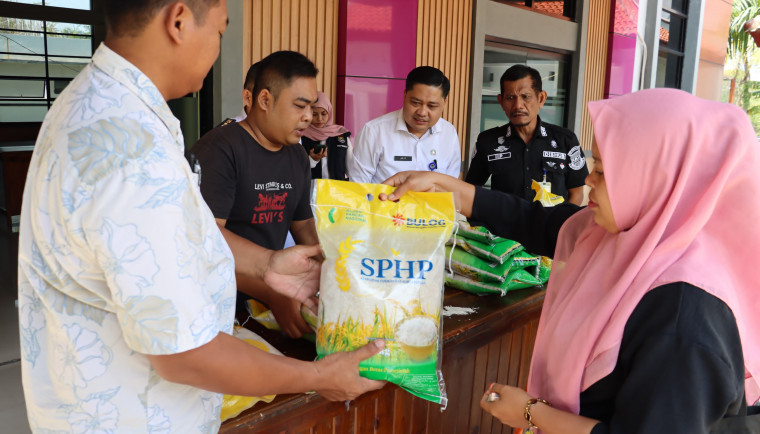 Gerakan Pangan Murah: Apakah Solusi Cerdas untuk Krisis Harga Beras di Kresek?