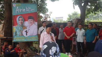 Anggota DPRD Provinsi Banten, Abraham Garuda Laksono, bersama tim relawan Sahabat Abraham mendampingi calon Wagub Banten, Ade Sumardi