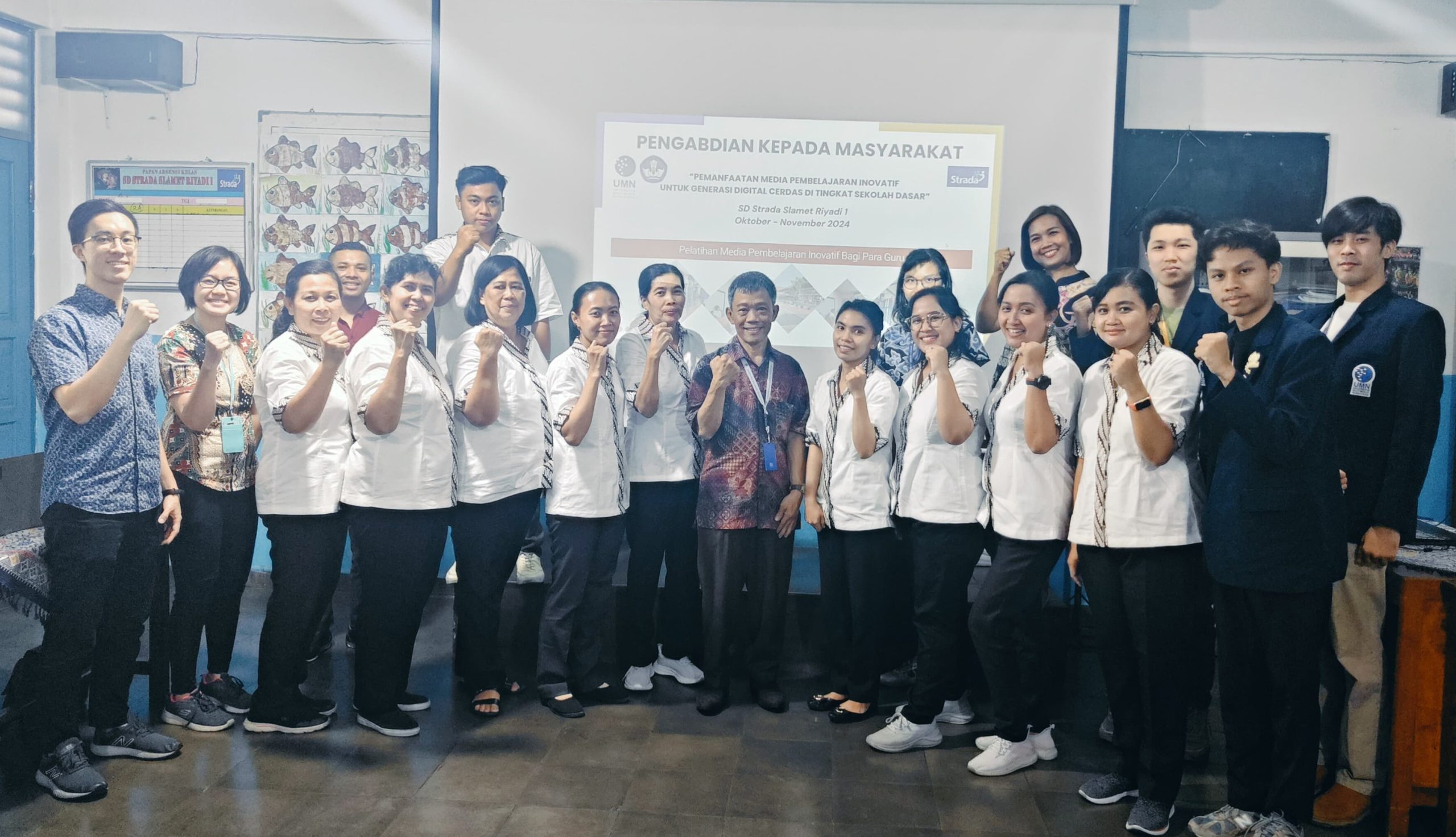 Tim PKM UMN sukses gelar workshop inovatif untuk guru SD Strada Slamet Riyadi 1 di Tangerang. Acara ini membantu guru menciptakan media pembelajaran menarik dan interaktif, mendukung transformasi digital pendidikan di era modern. Pelajari lebih lanjut tentang upaya meningkatkan keterampilan mengajar di sekolah dasar.