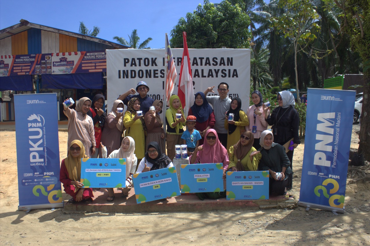 Di tengah keindahan alam perbatasan Indonesia-Malaysia, PT Permodalan Nasional Madani (PNM) mengambil langkah strategis untuk memperkuat ekonomi masyarakat melalui program pemberdayaan berbasis produk olahan rumput laut.