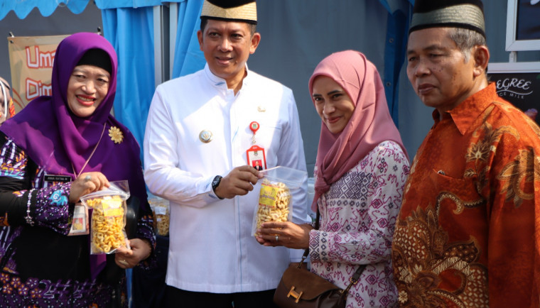 Diskum Kabupaten Tangerang terus mendukung pelaku usaha mikro dengan memfasilitasi legalitas produk dan sertifikasi halal.