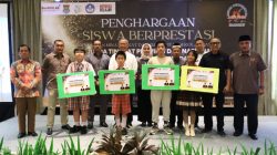 Dinas Pendidikan (Disdik) Kabupaten Tangerang memberikan penghargaan kepada siswa berprestasi pada ajang tingkat provinsi dan nasional. Penghargaan ini mencakup prestasi di ajang OSN, FLS2N, dan O2SN tahun 2024.