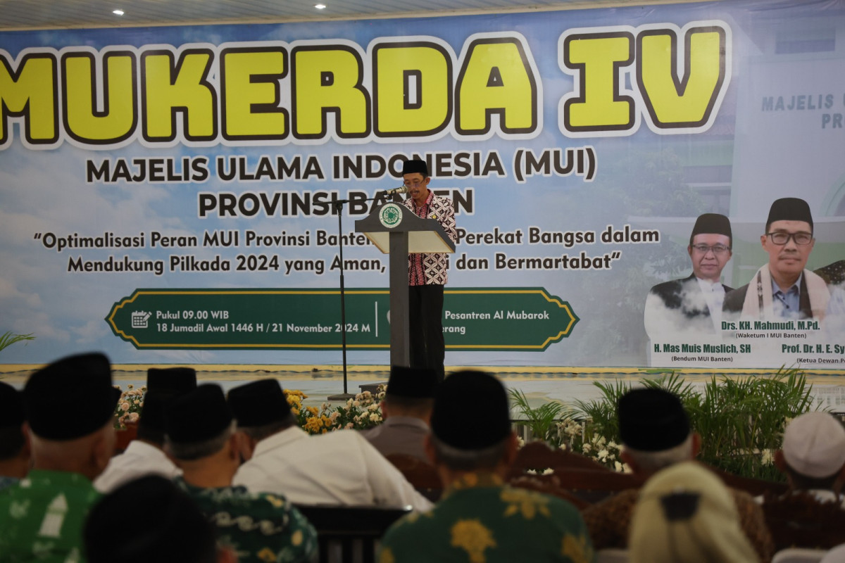 Penjabat (Pj) Sekretaris Daerah Provinsi Banten, Usman Asshiddiqi Qohara, menggagas Gerakan Maghrib Mengaji (Gemarin). Gerakan ini bertujuan meningkatkan minat masyarakat dalam kegiatan keagamaan yang mulai berkurang.