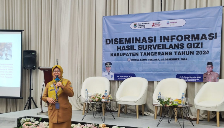 Pemerintah Kabupaten Tangerang terus meningkatkan upaya strategis untuk menurunkan angka stunting di wilayahnya. Salah satu langkah yang diambil adalah melalui kegiatan Desiminasi Surveilans Gizi yang digelar pada Selasa, 10 Desember 2024. Acara ini bertujuan memperkuat komitmen lintas sektor dalam mempercepat penurunan prevalensi stunting.