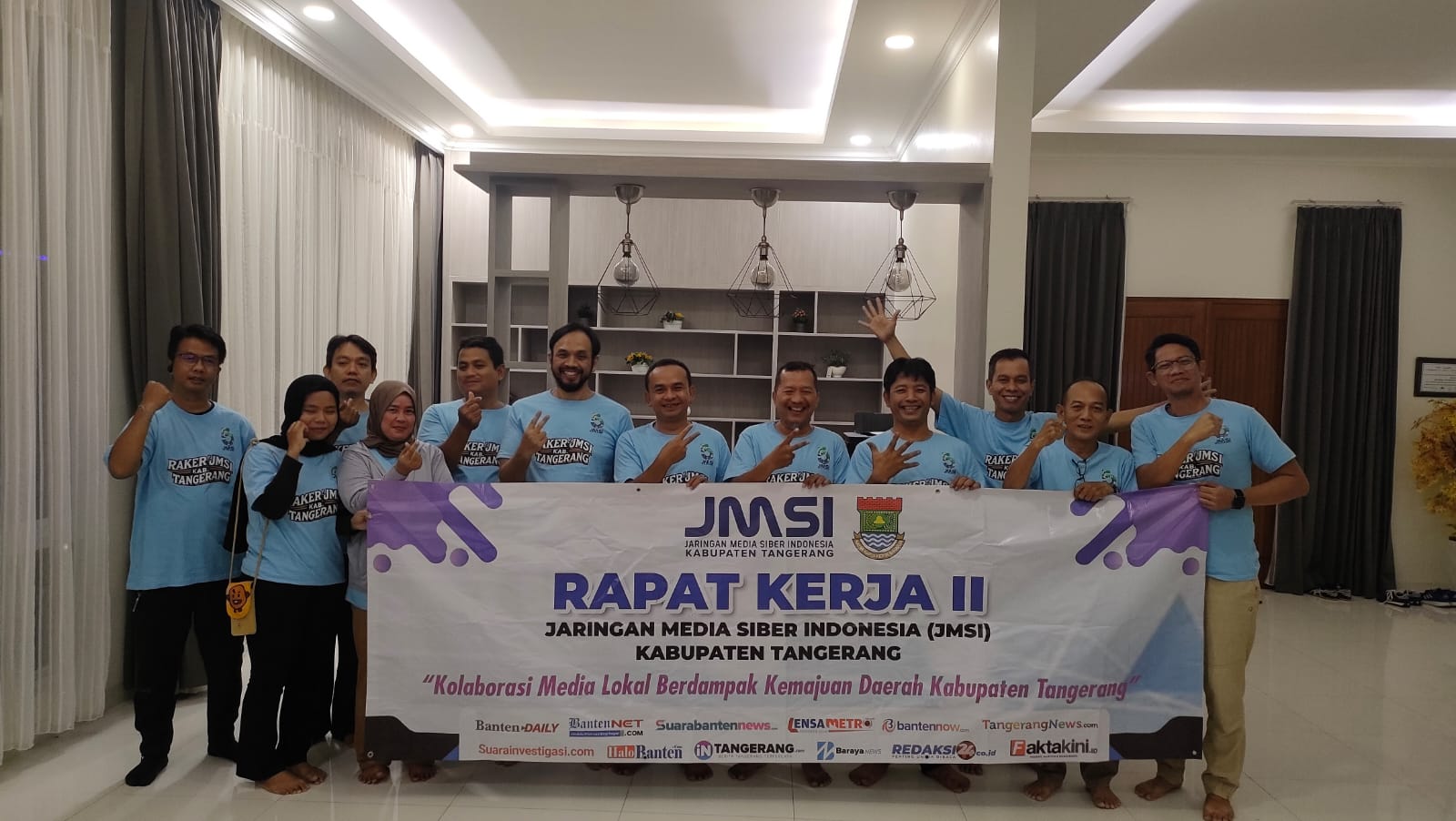 Program Desa Smart JMSI Kabupaten Tangerang adalah inisiatif digital untuk meningkatkan kualitas hidup masyarakat desa melalui teknologi dan informasi.