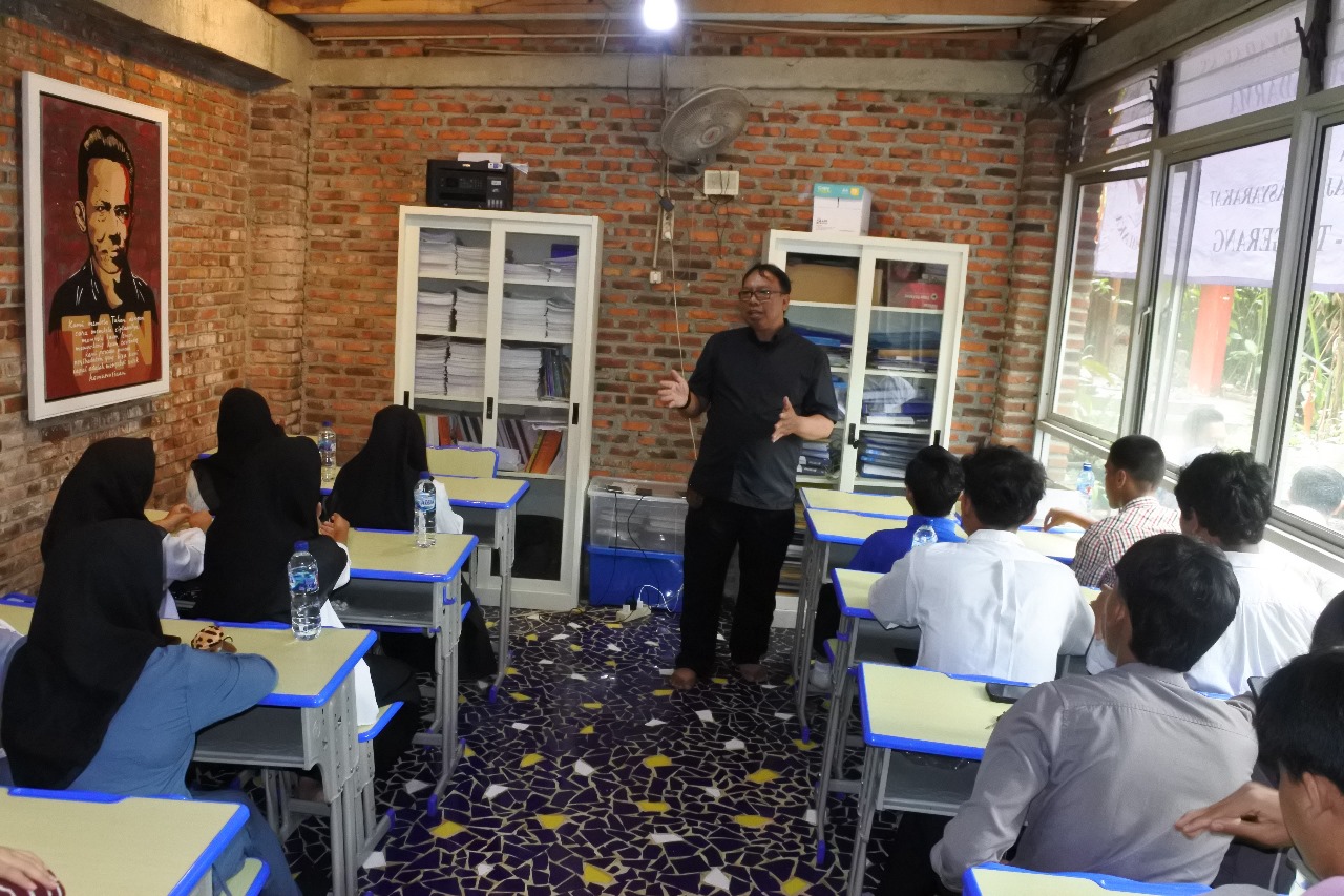 Universitas Gunadarma berkolaborasi dengan PKBM Tan Malaka untuk meningkatkan akses pendidikan inklusif melalui program pengabdian masyarakat.