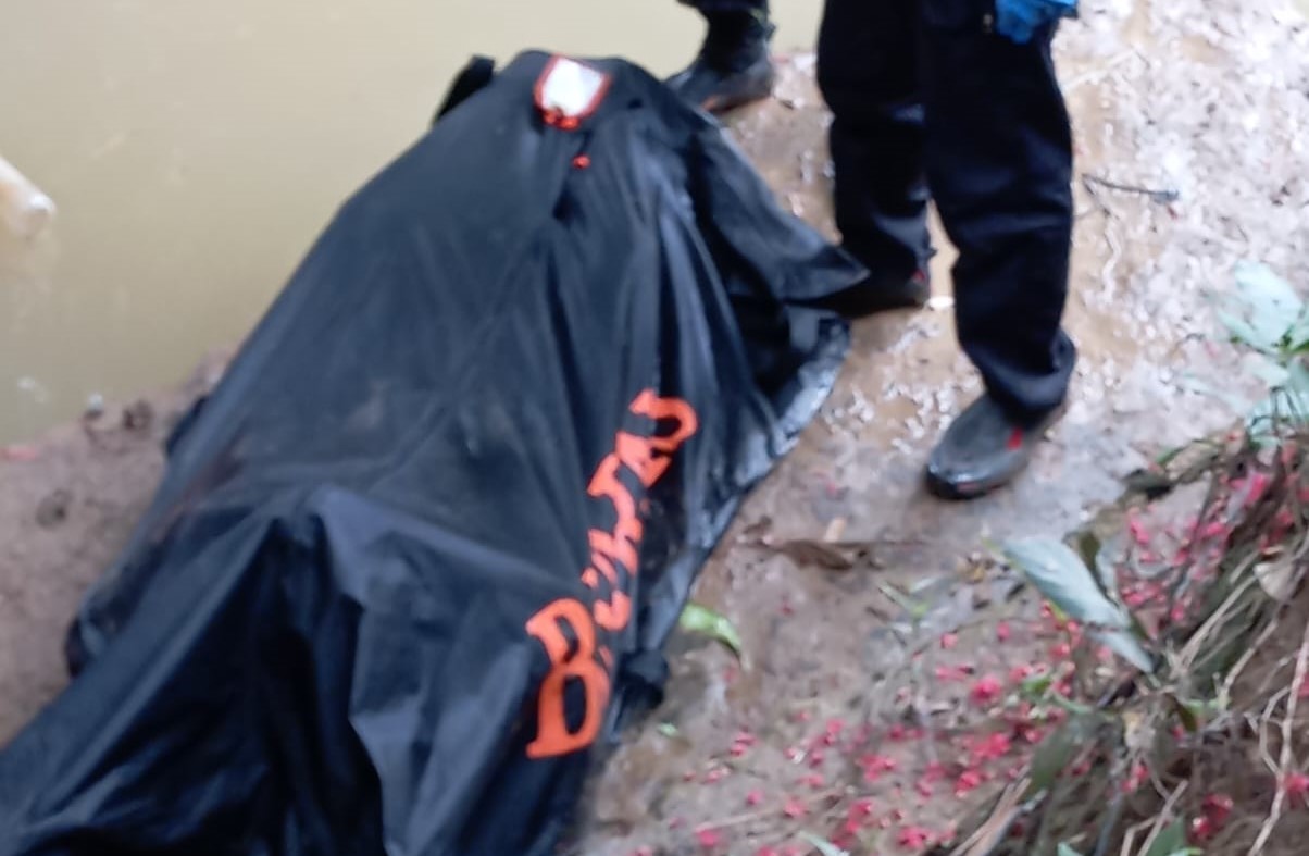 Seorang pemancing tewas di Kali Cimanceri, Cikupa, setelah diduga tenggelam. Pencarian berakhir tragis saat korban ditemukan tidak bernyawa