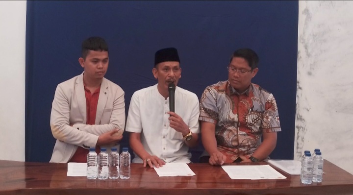 Kepala Desa Kohod Arsin Mengaku Sebagai Korban Kasus Pagar Laut di Tangerang