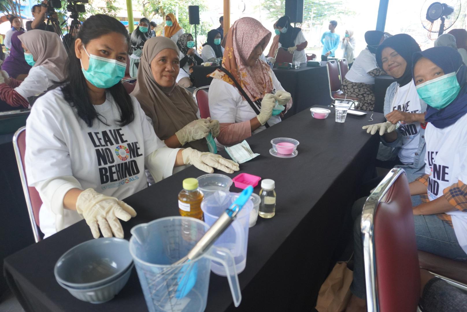 Dalam rangka memperingati Hari Peduli Sampah Nasional, PT Permodalan Nasional Madani (PNM) menggelar webinar bertajuk “Mengolah Limbah Jelantah Menjadi Produk Bernilai: Sabun Cuci sebagai Alternatif Ramah Lingkungan.”