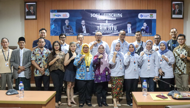 Pemerintah Kabupaten Tangerang melalui Dinas Koperasi dan Usaha Mikro, bekerja sama dengan komunitas UMKM, resmi meluncurkan program UMKM Tumbuh serta mengadakan Workshop Trik Jitu Pengelolaan Keuangan UMKM pada Kamis (20/02/2025). Acara ini diikuti oleh 100 pelaku usaha mikro di Kabupaten Tangerang.