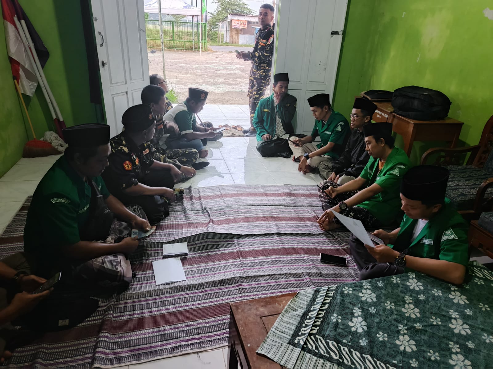 PAC GP Ansor Jatibarang, Brebes, gelar buka puasa bersama dan dirikan Posko Mudik 2025 untuk tingkatkan ukhuwah dan pelayanan masyarakat