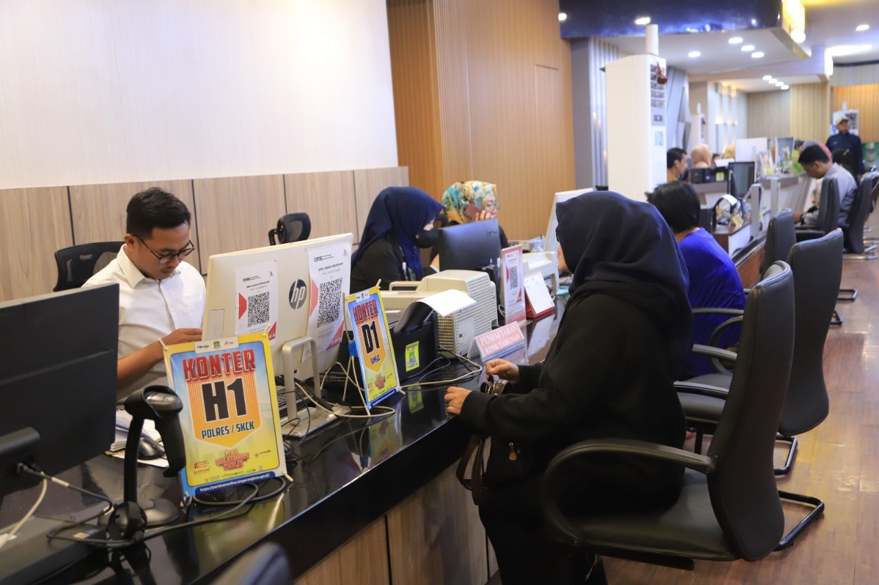 Urus administrasi kependudukan di Tangerang kini lebih mudah dan cepat di Tangcity, Icon Walk, dan MPP.