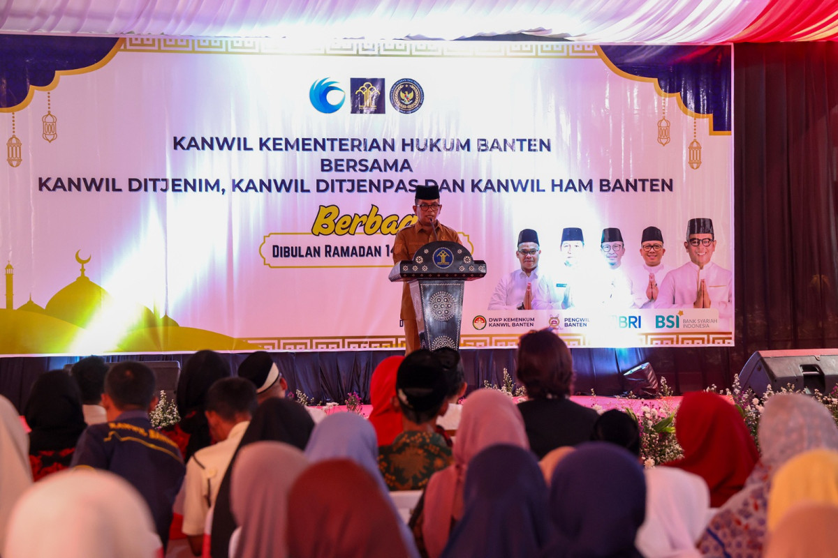 Gubernur Banten, Andra Soni, menegaskan bahwa program sekolah gratis akan mulai diberlakukan pada tahun ajaran 2025-2026. Jumat (21/03/2025)