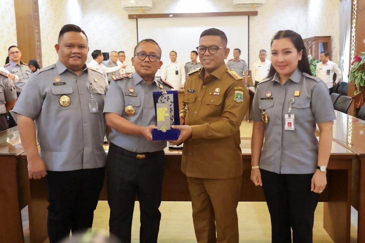 Gubernur Banten, Andra Soni, mengungkapkan bahwa Pemerintah Provinsi Banten tengah melakukan pendataan dan pemetaan aset daerah guna mendukung pembangunan serta kepentingan masyarakat.