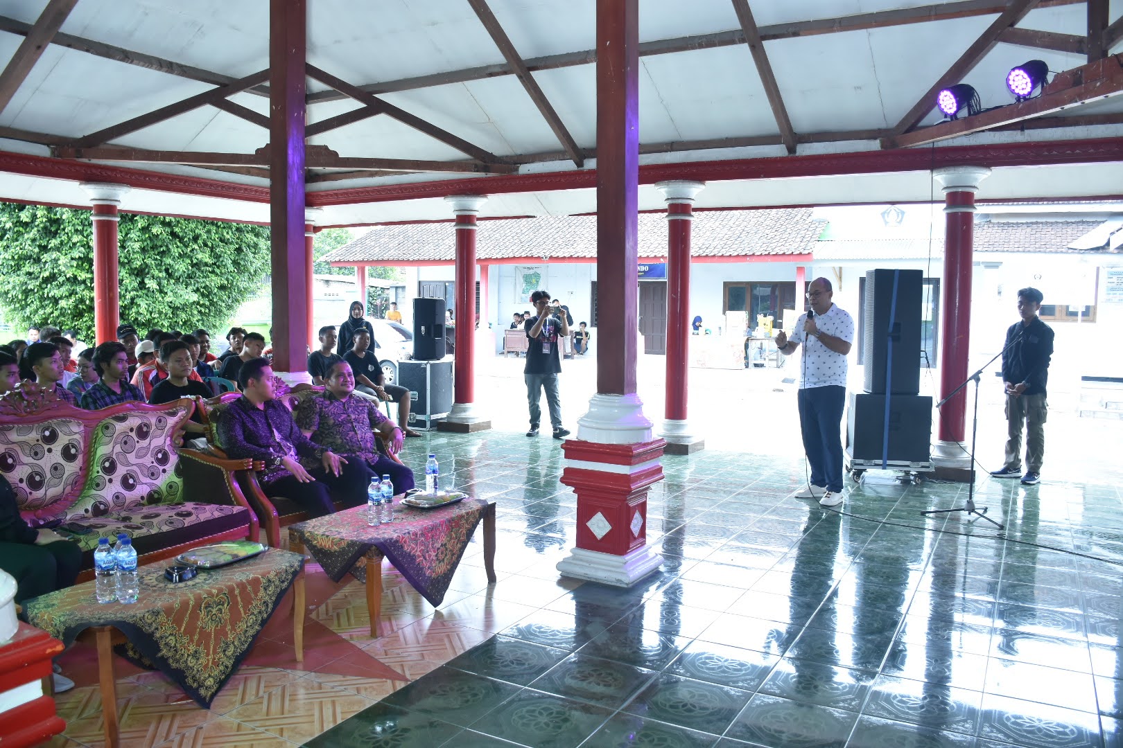 Anggota MPR RI Romy Soekarno, S.H. melaksanakan kegiatan Sosialisasi Empat Pilar MPR RI di Kabupaten Blitar. Senin (21/04/2025)