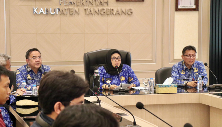Pelajari bagaimana Wakil Bupati Tangerang mempresentasikan evaluasi Kabupaten Tangerang Layak Anak Tahun 2025.