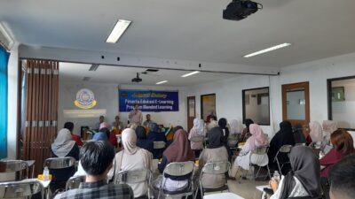 Edukasi e-Learning UMT untuk mahasiswa baru program Blended Learning, memudahkan kuliah sambil bekerja.