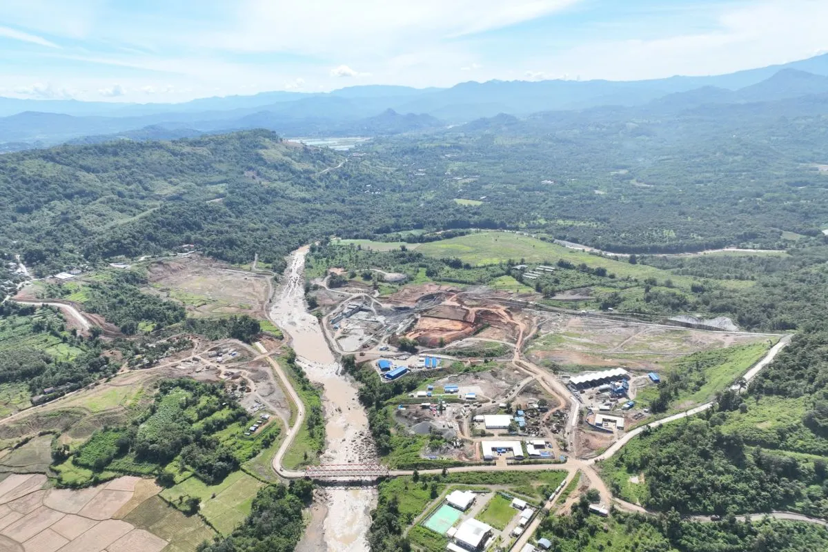 Konsorsium PT Wijaya Karya (Persero) Tbk (WIKA KSO) terus kebut pembangunan Bendungan Jenelata di Kabupaten Gowa, Sulawesi Selatan. Proyek strategis nasional ini tidak hanya diyakini menjadi andalan infrastruktur pengelola air terbesar di kawasan Sulawesi Selatan, tetapi juga membuka lapangan kerja bagi masyarakat setempat, dorong pemberdayaan UMKM, serta gunakan teknologi dan prinsip pembangunan berkelanjutan.