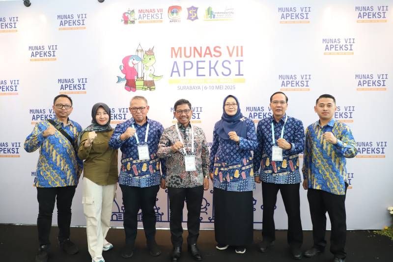 Pemkot Tangerang hadir di Munas VII APEKSI 2025 di Surabaya, siap berkolaborasi dalam inovasi untuk masyarakat.