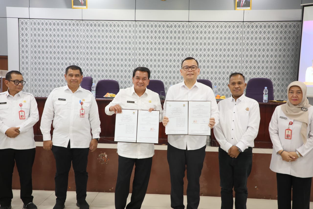 Pemkab Tangerang dan Kejaksaan Negeri menandatangani kesepakatan untuk penanganan masalah hukum di Gedung Darma Wanita.
