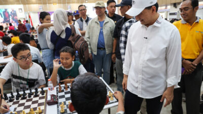 Wakil Gubernur Banten, A. Dimyati Natakusumah, mengapresiasi partisipasi anak-anak dalam Kejuaraan Catur Bupati Tangerang Cup 2025.