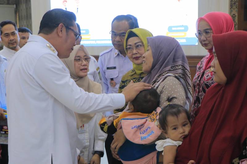 Pemerintah Kota Tangerang meluncurkan program GENTING untuk mencegah stunting dengan melibatkan masyarakat.