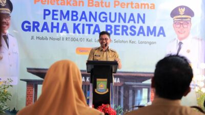 Pemerintah Kota Tangerang memulai pembangunan Graha Kita Bersama (GKB) yang ditandai dengan peletakan batu pertama oleh Wali Kota Sachrudin.