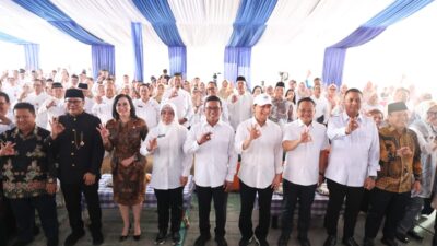 Gubernur Banten, Andra Soni, meluncurkan Program Sekolah Gratis untuk SMA dan SMK swasta pada 2 Mei 2025 untuk mengurangi putus sekolah.