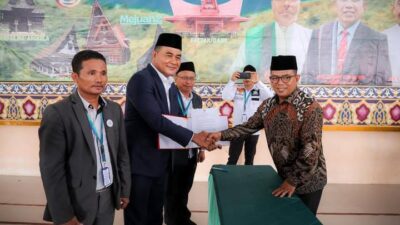 Gubernur Banten melantik Pengurus Besar Ikabamus Provinsi Banten 2025-2029 di Pondok Pesantren Manahjussadat, Lebak.
