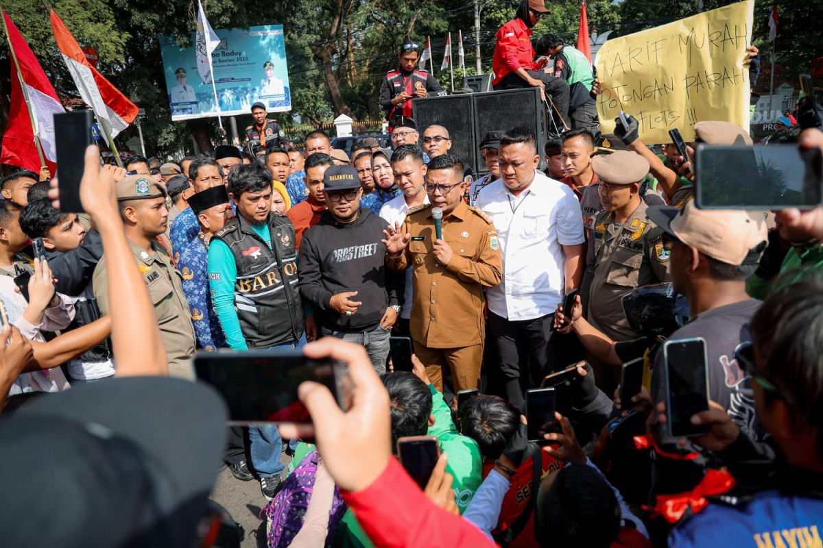 Gubernur Banten, Andra Soni janji akan tindaklanjuti aspirasi komunitas ojek online (ojol) sesuai kewenangannya sebagai Gubernur Banten.