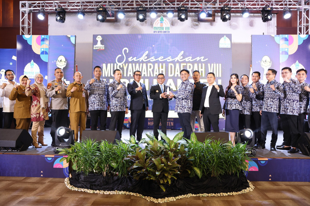 Gubernur Banten, Andra Soni mengajak seluruh pihak bersama-sama untuk turut serta mendukung dan mendorong percepatan pertumbuhan ekonomi 8 persen yang diharapkan oleh Presiden Prabowo Subianto.