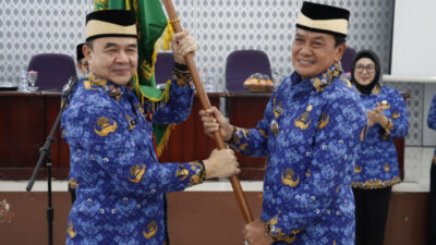 Bupati Tangerang melantik Ketua Umum KORPRI dan mengukuhkan pengurus Lembaga Konsultasi dan Bantuan Hukum untuk masa bakti 2024-2026.