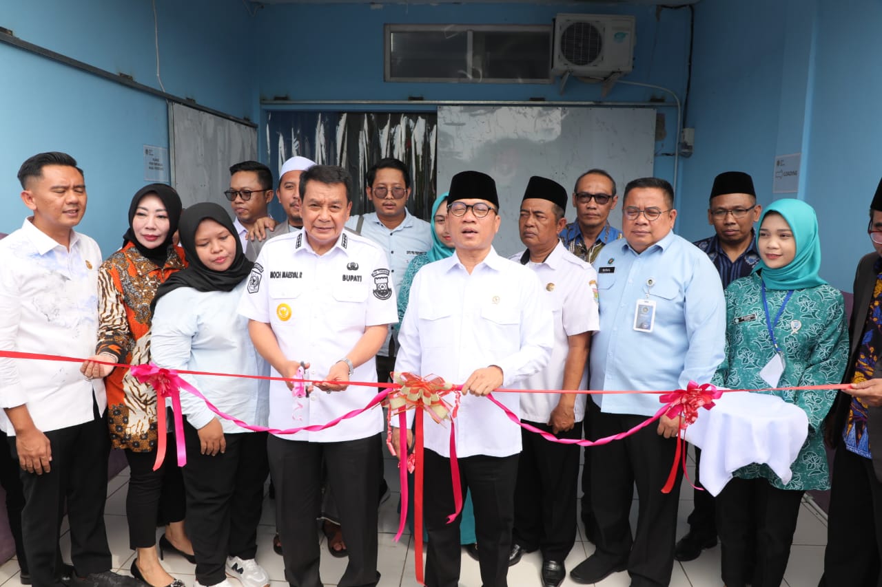 Desa Panongan menjadi percontohan nasional Dapur SPPG, mengelola makanan bergizi gratis melalui kolaborasi Bumdes dan Koperasi Merah Putih.