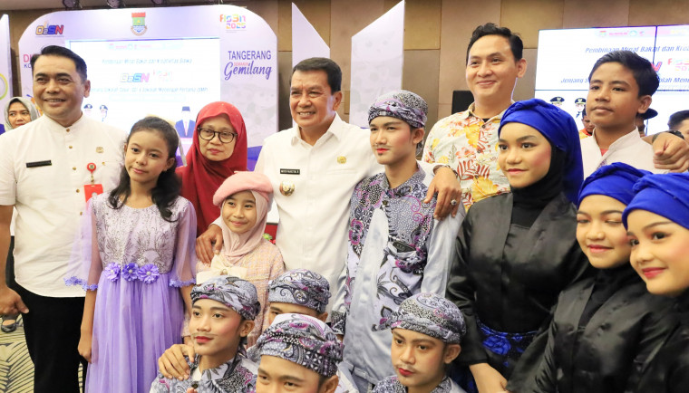 Bupati Tangerang mengapresiasi talenta muda dalam FLS3N dan O2SN 2025, menekankan pentingnya pendidikan holistik.