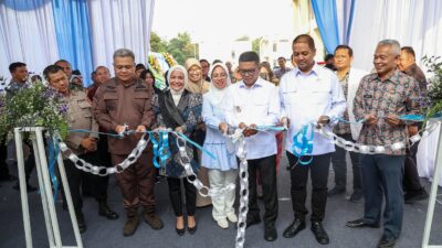 Gubernur Banten meresmikan Gedung Bunker Radioterapi di RSUD Banten, meningkatkan akses perawatan kanker dan memperkuat sistem kesehatan.