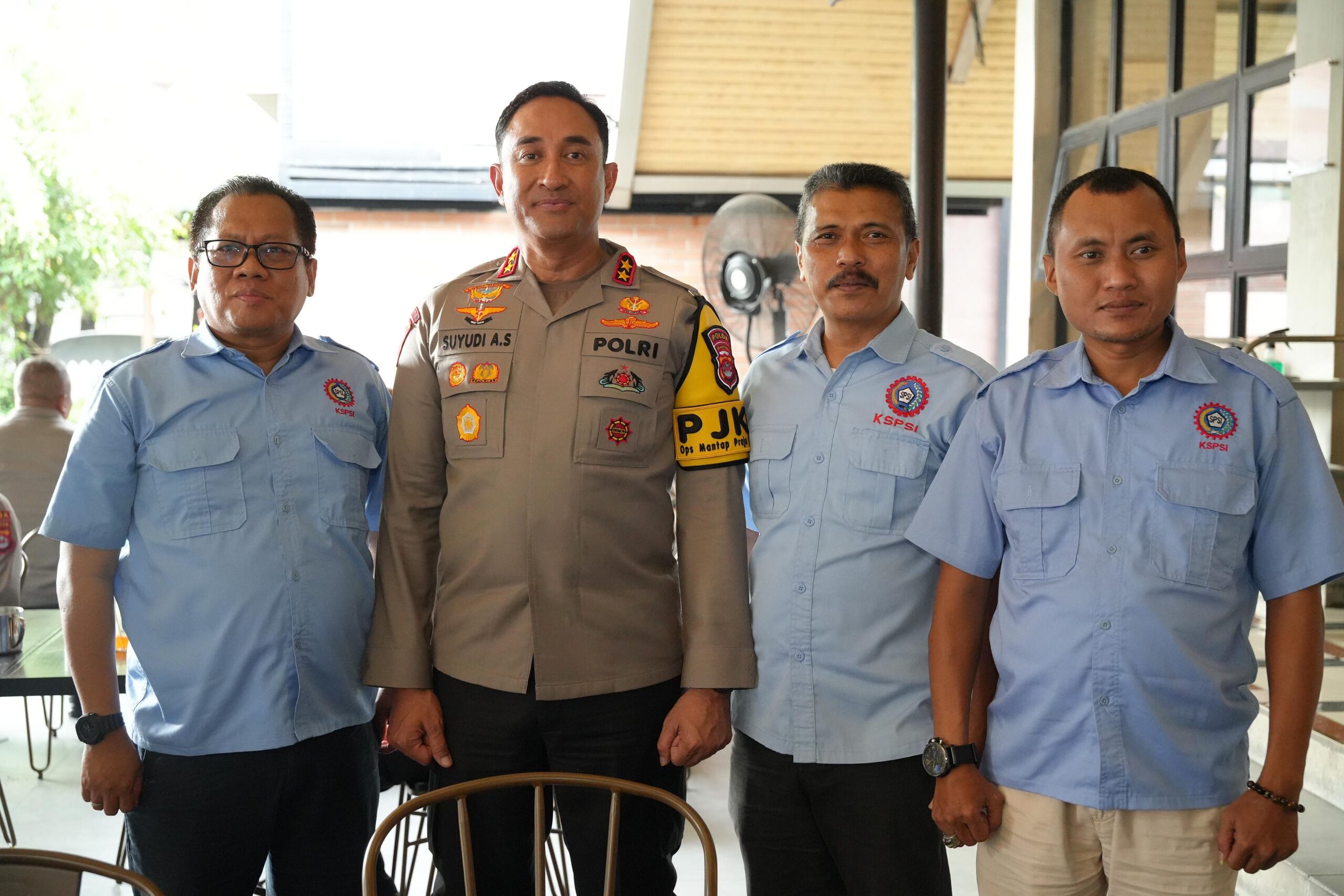 Polda Banten menangkap calo tenaga kerja di Kabupaten Serang, langkah ini diapresiasi serikat pekerja sebagai upaya menciptakan keamanan.