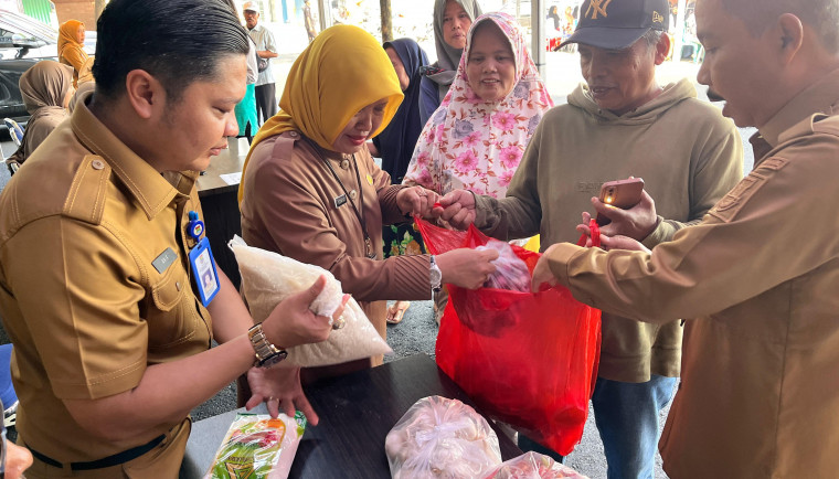 Temukan informasi terbaru tentang Warteksi Gemilang yang diluncurkan Disperindag Kabupaten Tangerang, menawarkan bahan pokok terjangkau.
